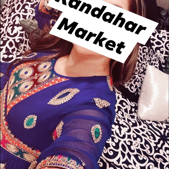 Dress - Picture 7 of 8